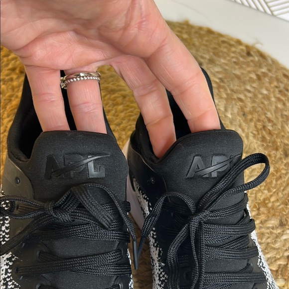 APL Techloom black and White Sneakers - Picture 9 of 12